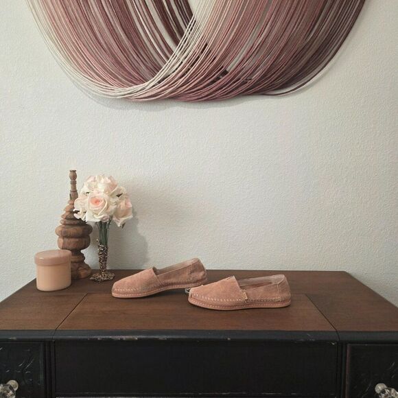 TOMS Sand Pink Suede Leather Wrap Women's Classics Alpargatas Sz 8.5 - Picture 3 of 8